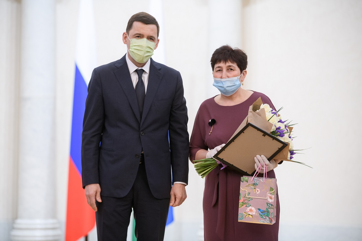 Сотрудница агрохозяйства «Каменское» награждена благодарственным письмом губернатора Свердловской области
