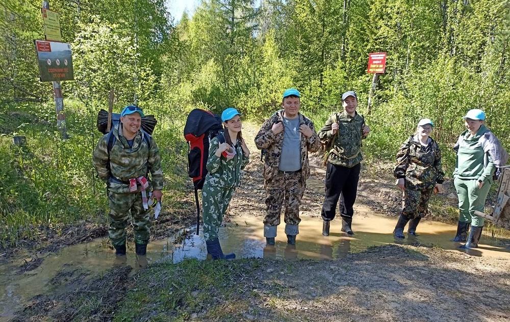 Корпоративные волонтеры ТМК и Группы Синара начали покорять Веселые горы