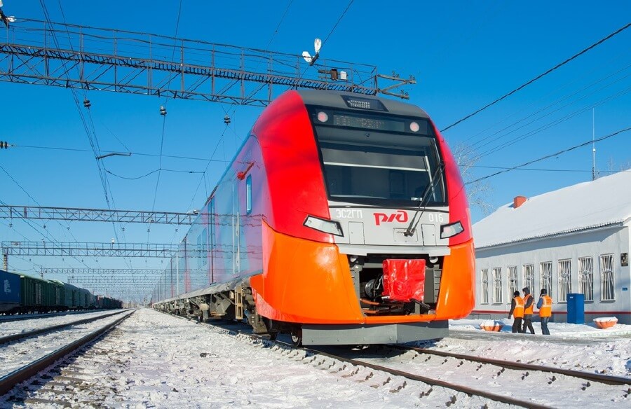 Первые в 2019 году «Ласточки» от «Уральских локомотивов» поступили в Санкт-Петербург