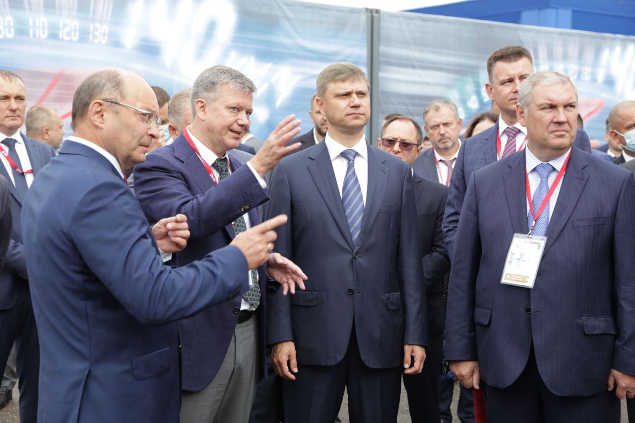 Генеральный директор РЖД посетил стенд СТМ на «PRO//Движение.Экспо»