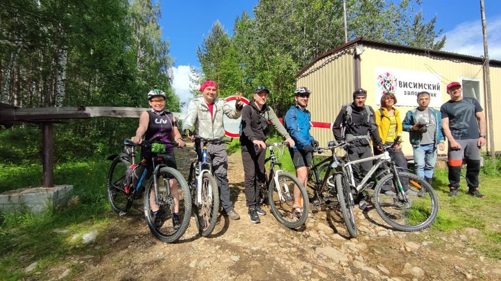 В Висимском заповеднике волонтеры ТМК и Группы Синара провели велосипедную экспедицию