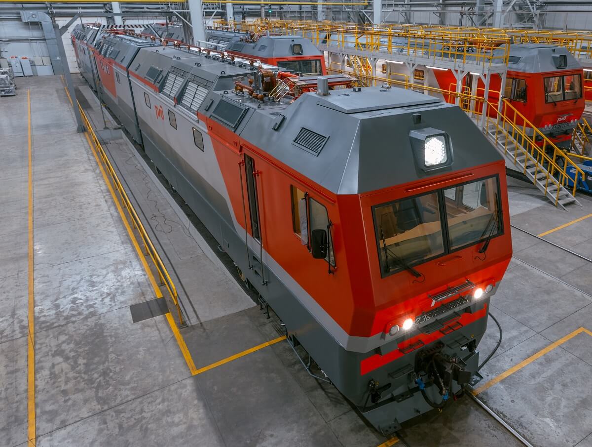 «Уральские локомотивы»: первая поставка 2022 года