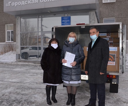БФ «Синара» приобрел для лечебных учреждений 20 тысяч респираторов и более 100 кислородных концентраторов