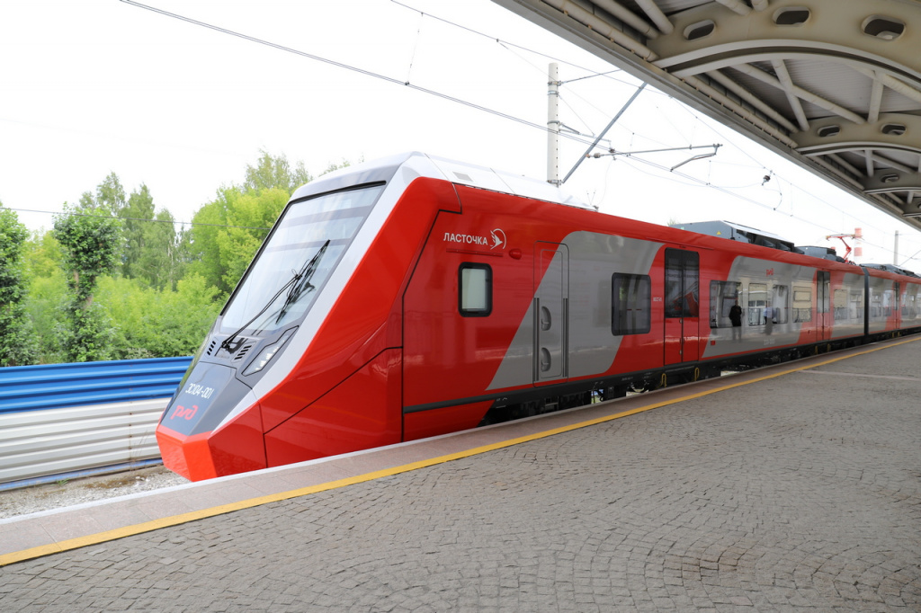 Опытный образец новой «Ласточки» был представлен на железнодорожной платформе аэропорта «Кольцово»
